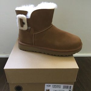 ugg mini bailey fluff buckle boot